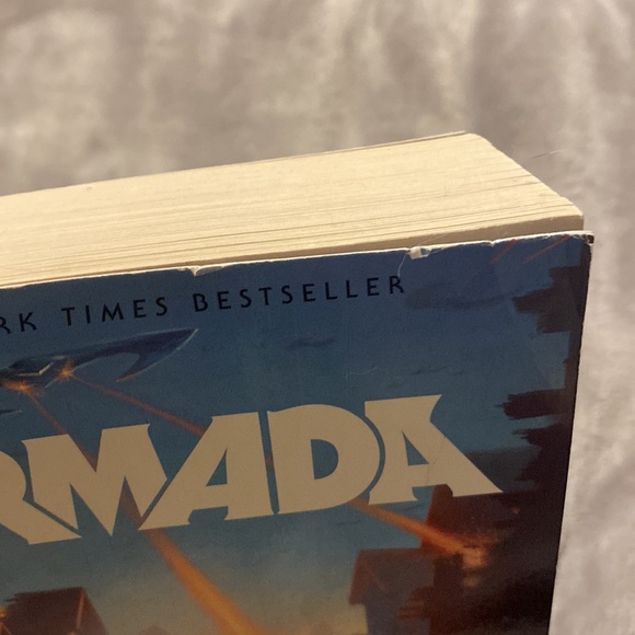 Armada: A novel by the author of Ready Player One - Picture 5 of 6